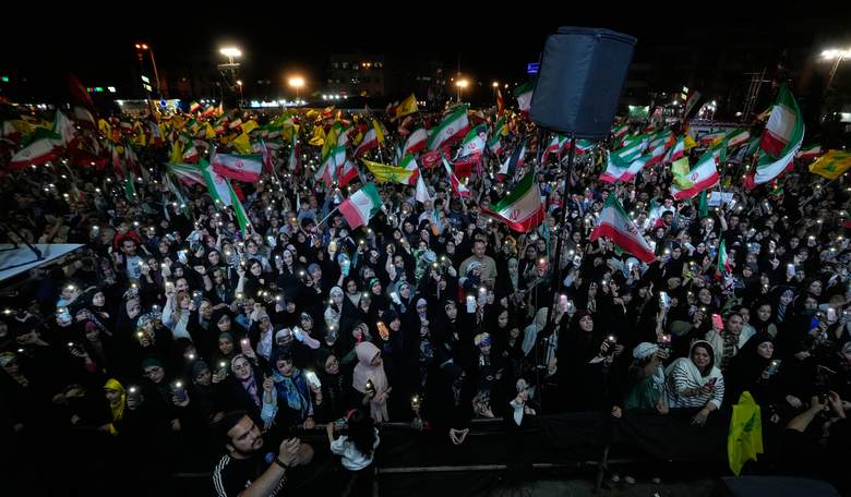 Four Republicans Join Democrats As U.S. House Passes Iran War Powers Resolution