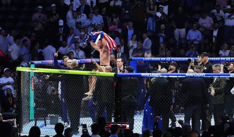 HELL, YEAH! UFC Fighter Gives the BEST History Lesson After Winning His Title on the White House Lawn