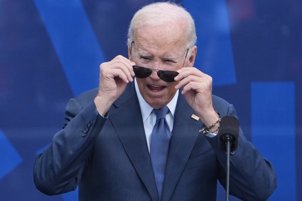 This Is Why You Should Never Leave Joe Biden Alone on a Stage