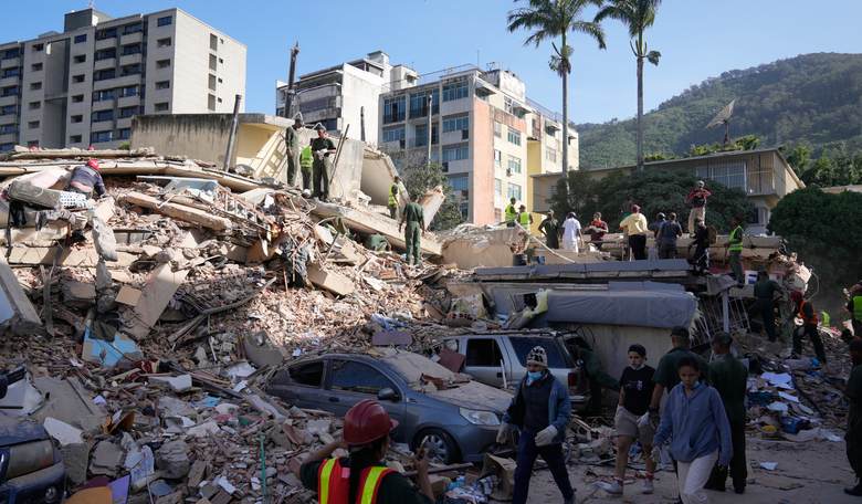 Here's What's Holding Up Venezuelan Earthquake Recovery Efforts 