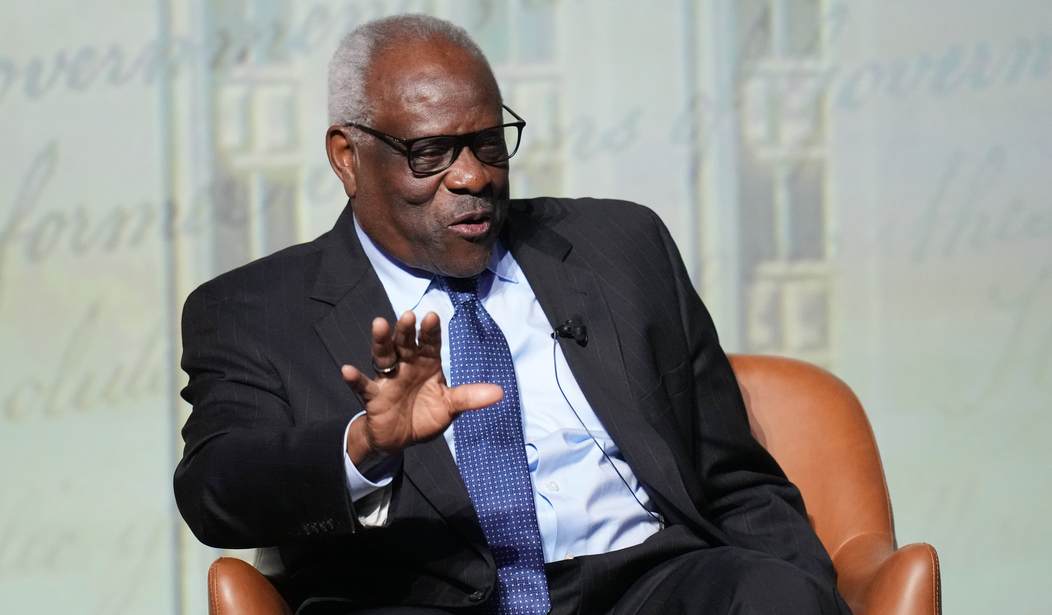 Watch Clarence Thomas Handle This Liberal Reporter Perfectly During a Visit on the Hill 