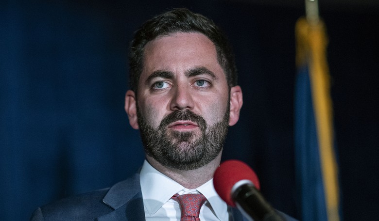 This Vulnerable House GOP Member Has Found an Unlikely Ally 