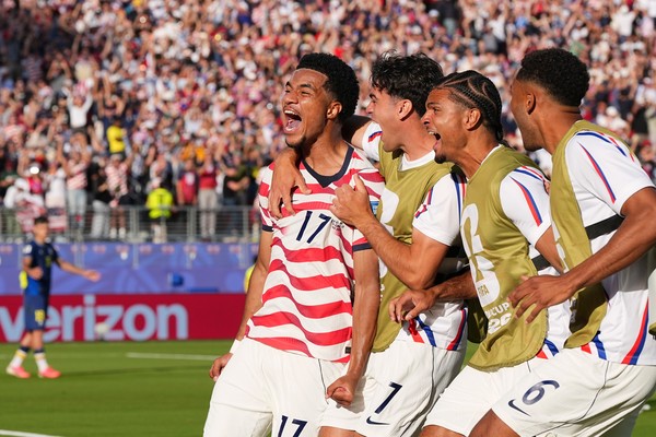 World Cup: U.S. Defeats Bosnia 2-0 to Advance in Electric Fashion