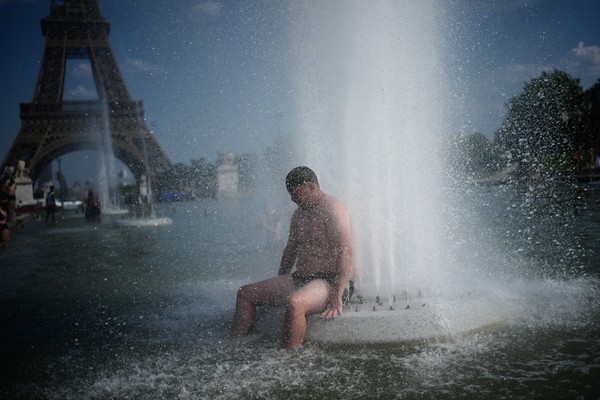 No, Paris, US Air Conditioners Did Not Cause Europe’s Heat Wave