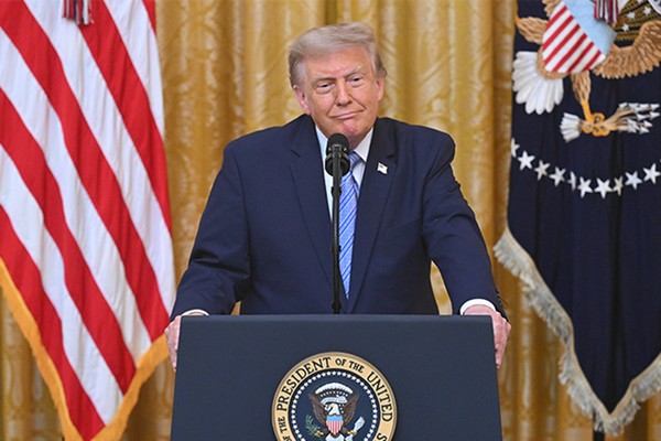 Former Marine Charged With Threatening to Kill Trump