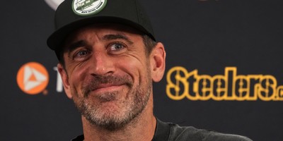Aaron Rodgers Drops a Bomb on Tony Fauci, the 'Absolute Coward' 