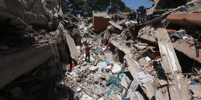 Death Toll Rises to 111 As Massive Earthquake Terrorizes Colombia 