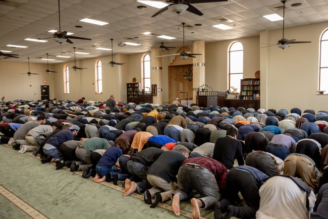 Islamic Scholar Says Grooming Gangs ‘Have Nothing to Do With Islam.’ (Except They Do.)