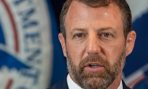 Breaking: Plane Carrying DHS Secretary Mullin Forced to Make Emergency Landing After Engine Fails