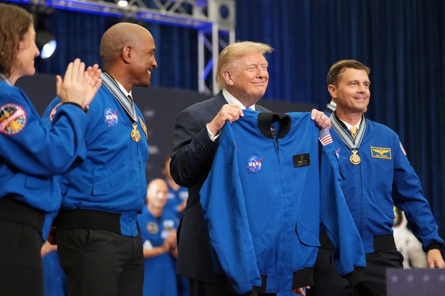 Is Trump a 'Revolutionary' Leader for the Future of Space?