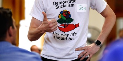 These House Democrats Just Bucked Their Party on Socialism Resolution Vote