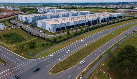 A Pennsylvania Data Center Wants to Give Residents $10,000 Each, and Critics Are Furious