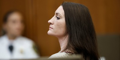 A Crazed Lindsay Clancy Fan Just Found Out the Hard Way You Don’t Mess With Jurors
