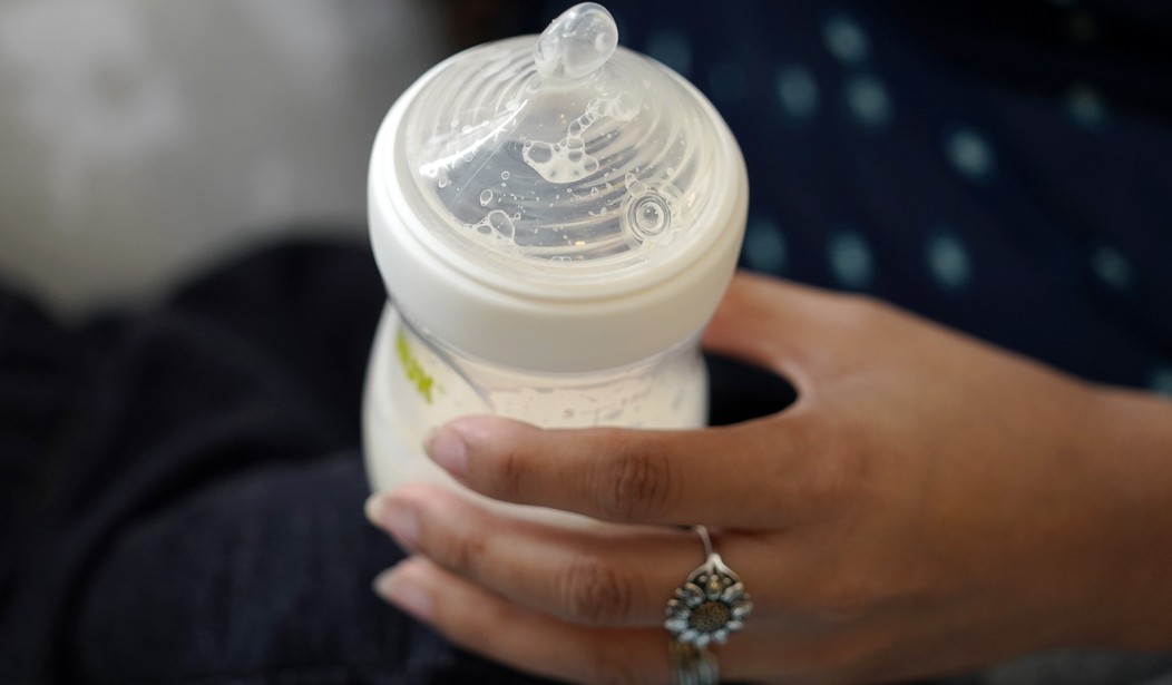 Watchdog Finds Infant Formula Maker Overstated Claims That Echo MAHA Concerns