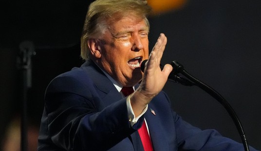 Trump: ‘Sick Conspiracy’ Against AI and Data Centers Only Helps China
