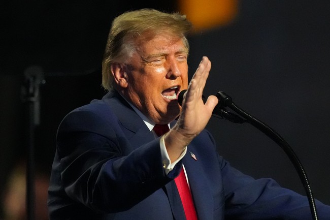 Trump: ‘Sick Conspiracy’ Against AI and Data Centers Only Helps China
