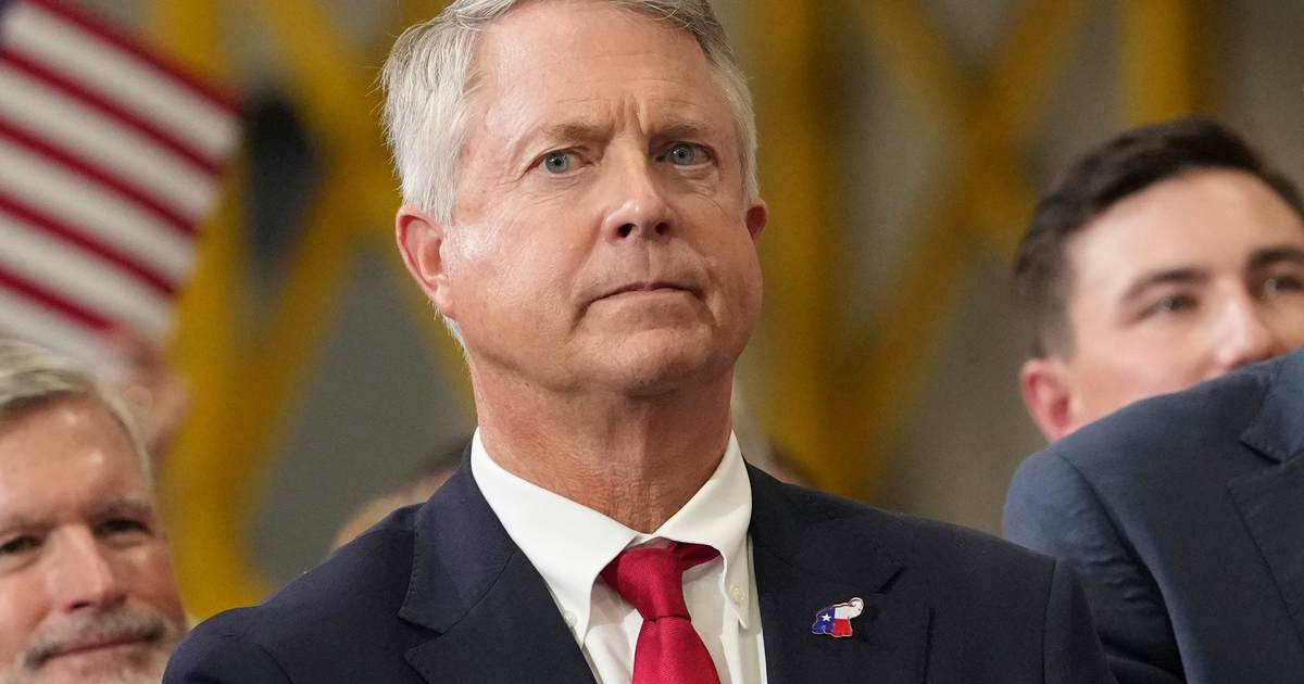 The Kansas Senate Race Is Tight – So Trump Is Diving Right In