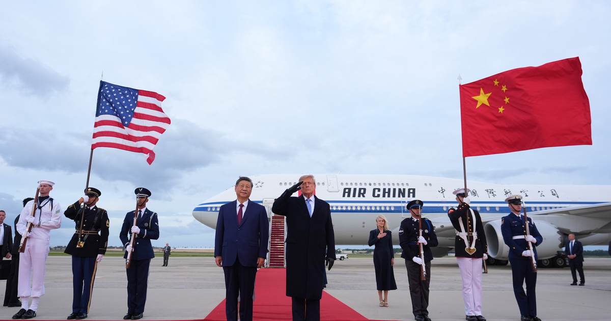 Art of the Deal: Trump Greets Xi and Immediately Sets the Tone in Spectacular Fashion