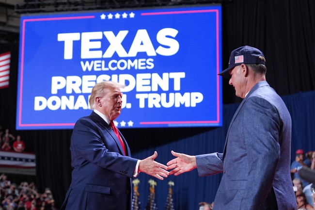 Trump Will Return to Texas for Two More Midterm Rallies Next Week