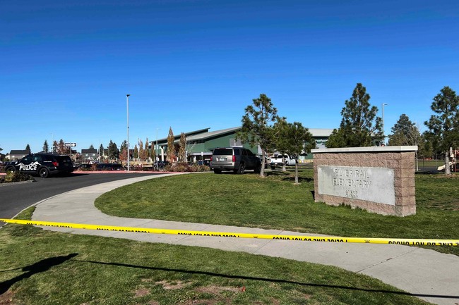 Police: Suspect Shot and Killed at Oregon Elementary School; Multiple Victims Reported