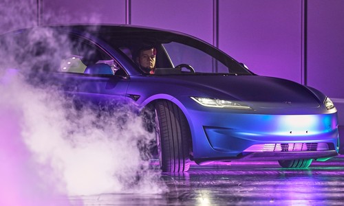 The Reactions to the Flying Tesla Roadster Have Been Gold