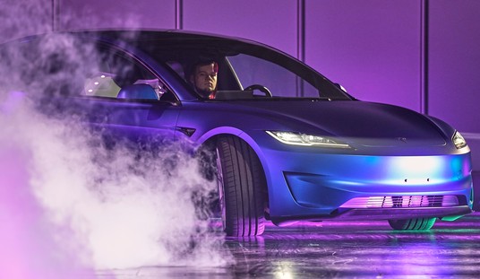 Here's Why Elon Musk's Crazy Sci-Fi Flying Tesla Roadster Is Actually Important — Really Important