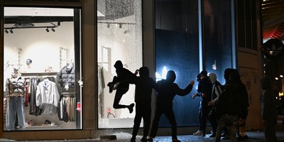 What a French Antifa Activist Told Another Woman Amid the Riots Is Downright Insane