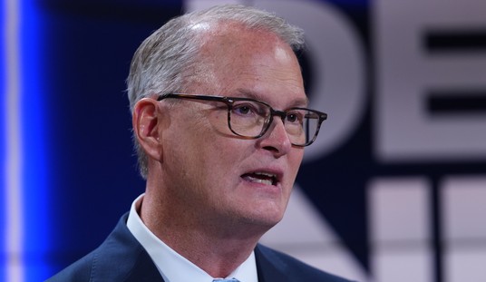 Hamilton Holds Healthcare Stocks As Senate Rival Marshall Pushes PBM Restrictions