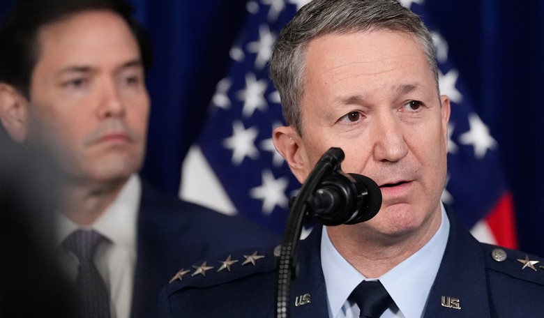 U.S. Joint Chiefs Call for a First-Ever Meeting of Western Hemisphere Military Leaders 