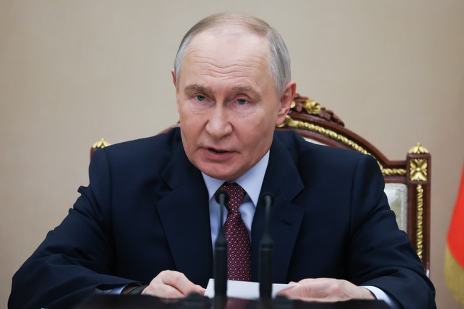 A Snail's Pace: Russia's Progress in Ukraine Isn't Very Impressive