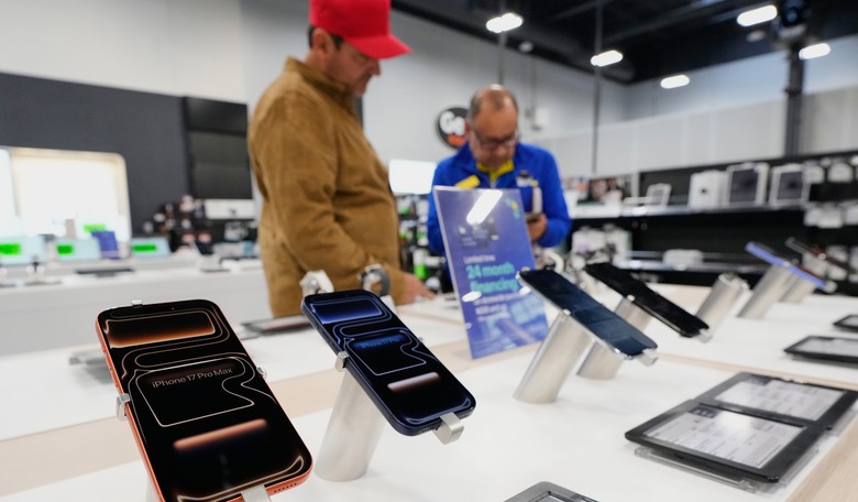Apple's $400M Bold New Bet on US-Made Sensors and Circuits