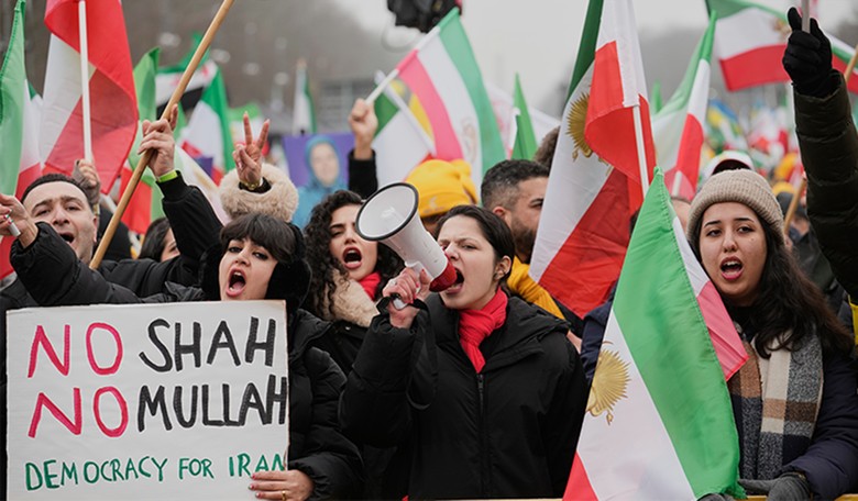Iranian Students Torch Regime’s Symbols As Protests Erupt on Colleges