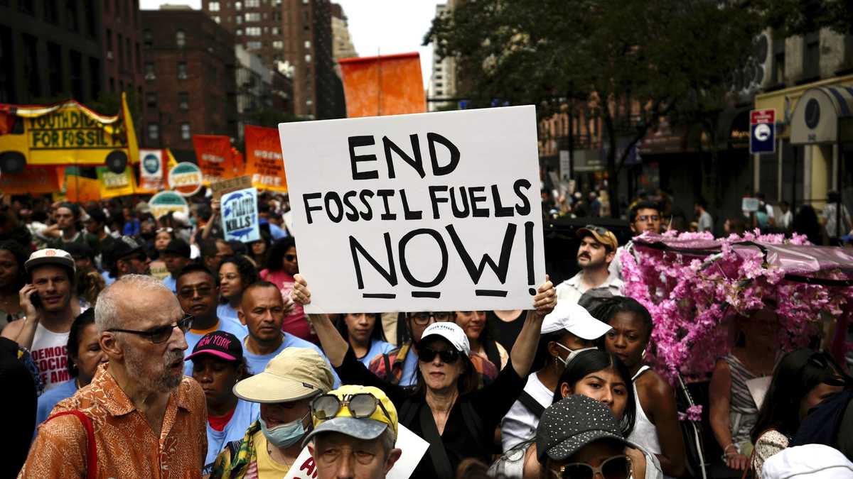 Heat of the Foment: Bernie Sanders Mad Fox News Is Not Using Summer Temps to Push His Climate Change Scam