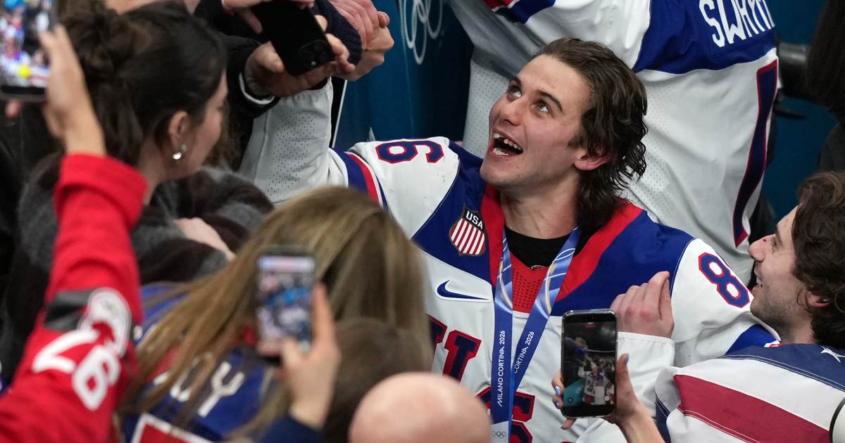 Where's the Backlash? Olympic Hockey Hero Gets a Warm Welcome in New Jersey