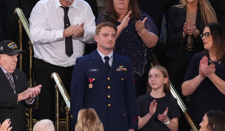 Rep. Robin Kelly Mocks State of the Union Medal Recipients