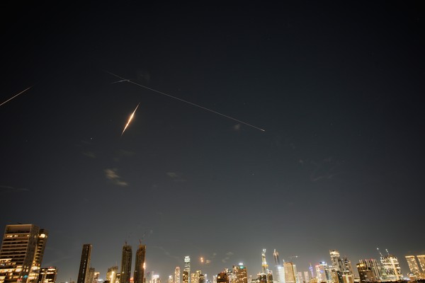 Iran Retaliates Against US Allies in the Gulf Following American Strikes