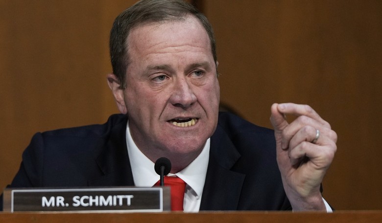 Eric Schmitt Takes Mazie Hirono to the Woodshed Over Denaturalizing Fraudsters