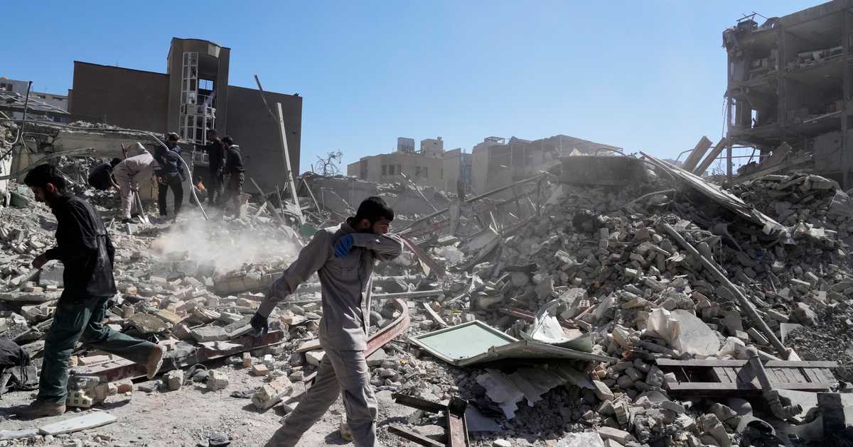 Report: Russia Is Helping Iran Target US Forces