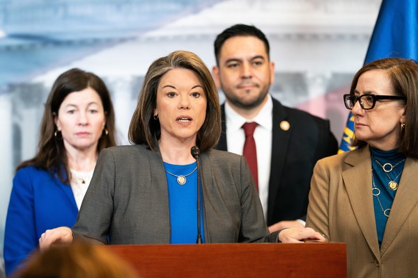 The Sin of Accepting Support From Jews