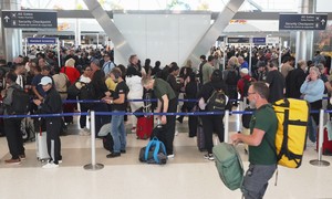 New TSA Program Lets Non-Flyers Greet Family at Airport Gates