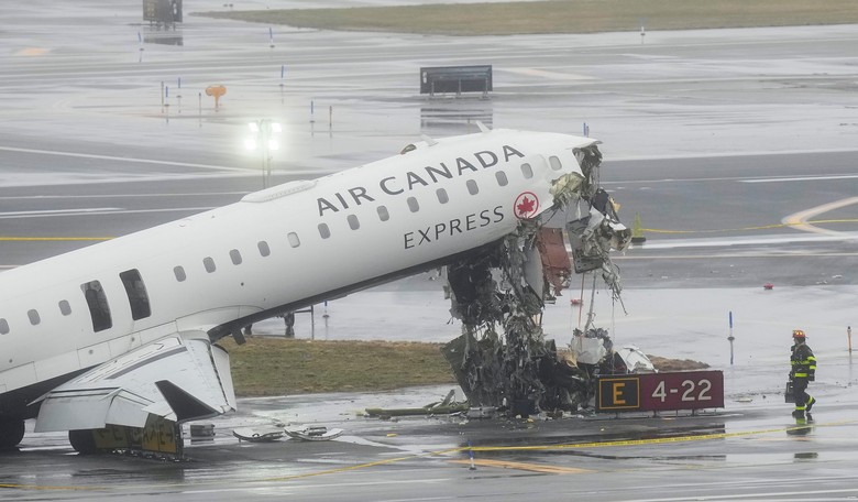 Wait, Air Canada's CEO Is Stepping Down Because the Video Statement Wasn't in French?!