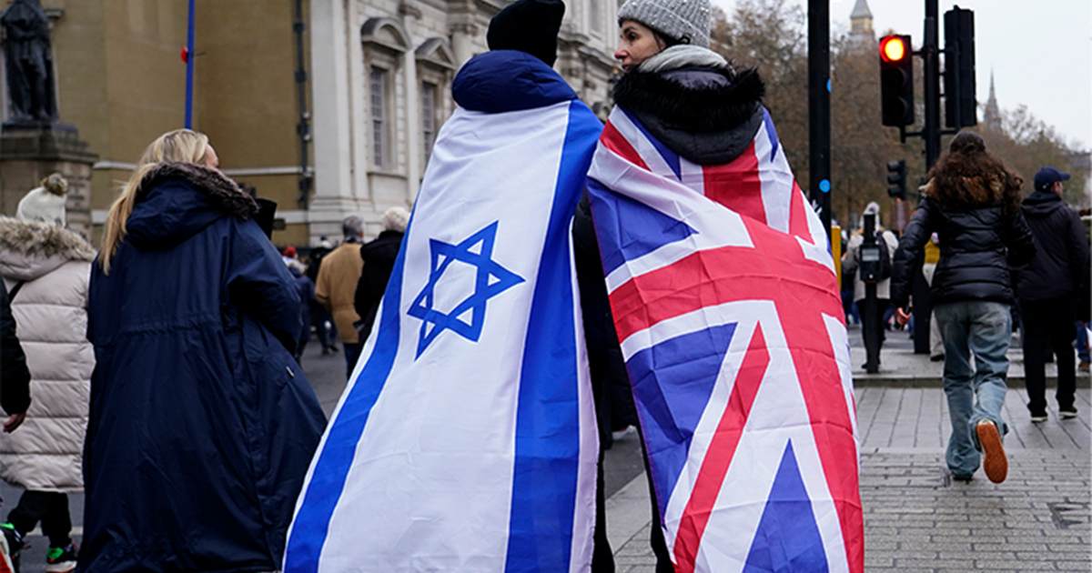 UK Charges 2 Iranians in Jewish Community Bomb Plot