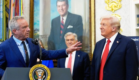 Massachusetts Man Charged With Threatening President Trump on Facebook