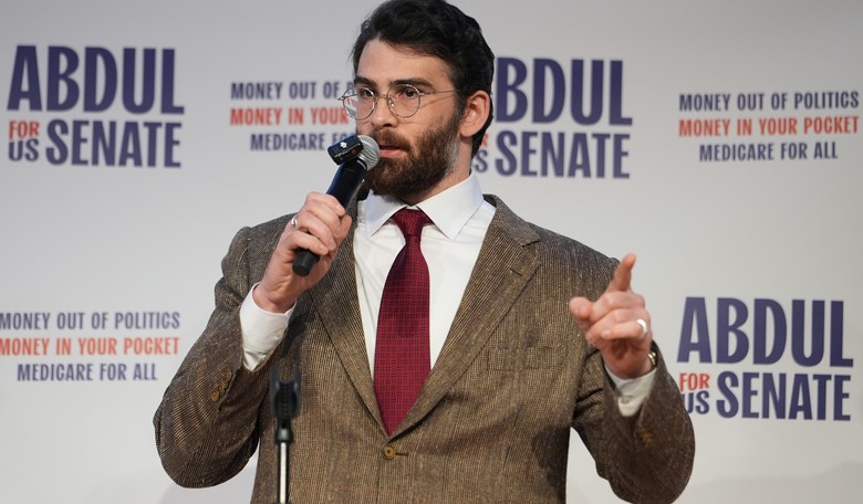 The Democrats' Favorite Streamer Is Begging for a Defamation Lawsuit