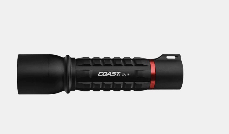 Product review: Coast XP11R 2100 lumen rechargeable LED flashlight