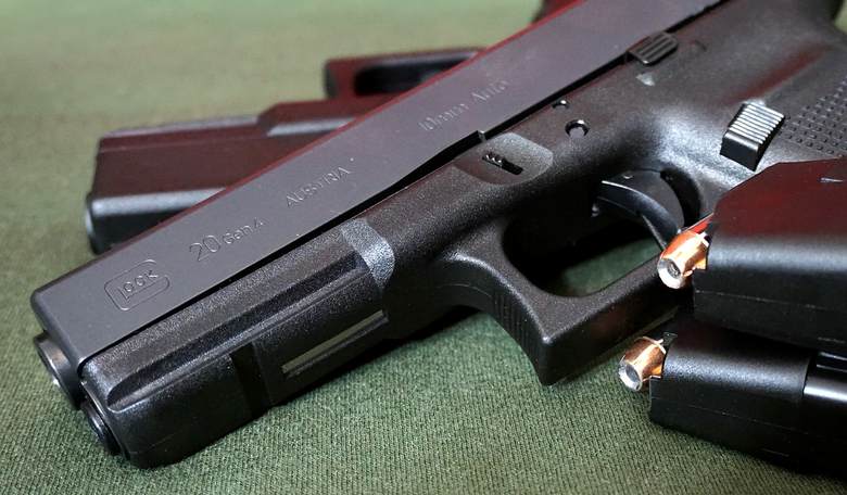 This is How Bad Guys Get Guns