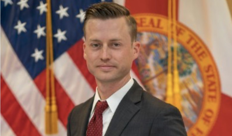 DeSantis' press secretary could give a class on dealing with media