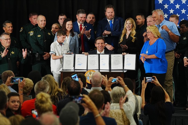DeSantis: Unlike California, New York, Florida Will 'Drop Hammer' on Retail Thieves - Vimarsana News