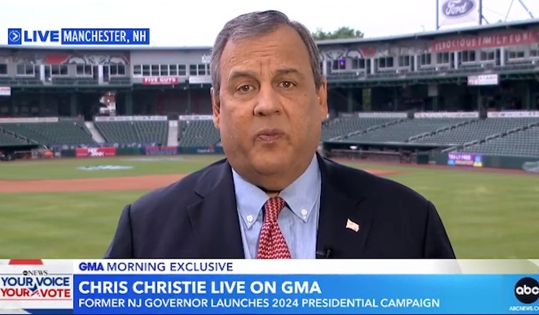 Christie: "There's only one lane," and only I know how to take down Trump