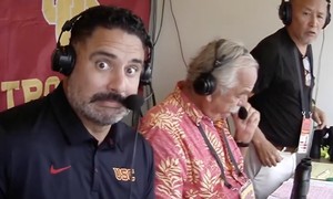 USC's Radio Announcer Is Getting Cooked for His Reaction to a Nasty Hit on Oregon's QB 